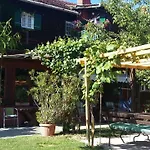 Agroturism Jures Farm stay *